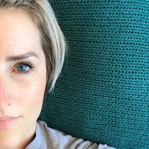 Meet your Posher, Leslie